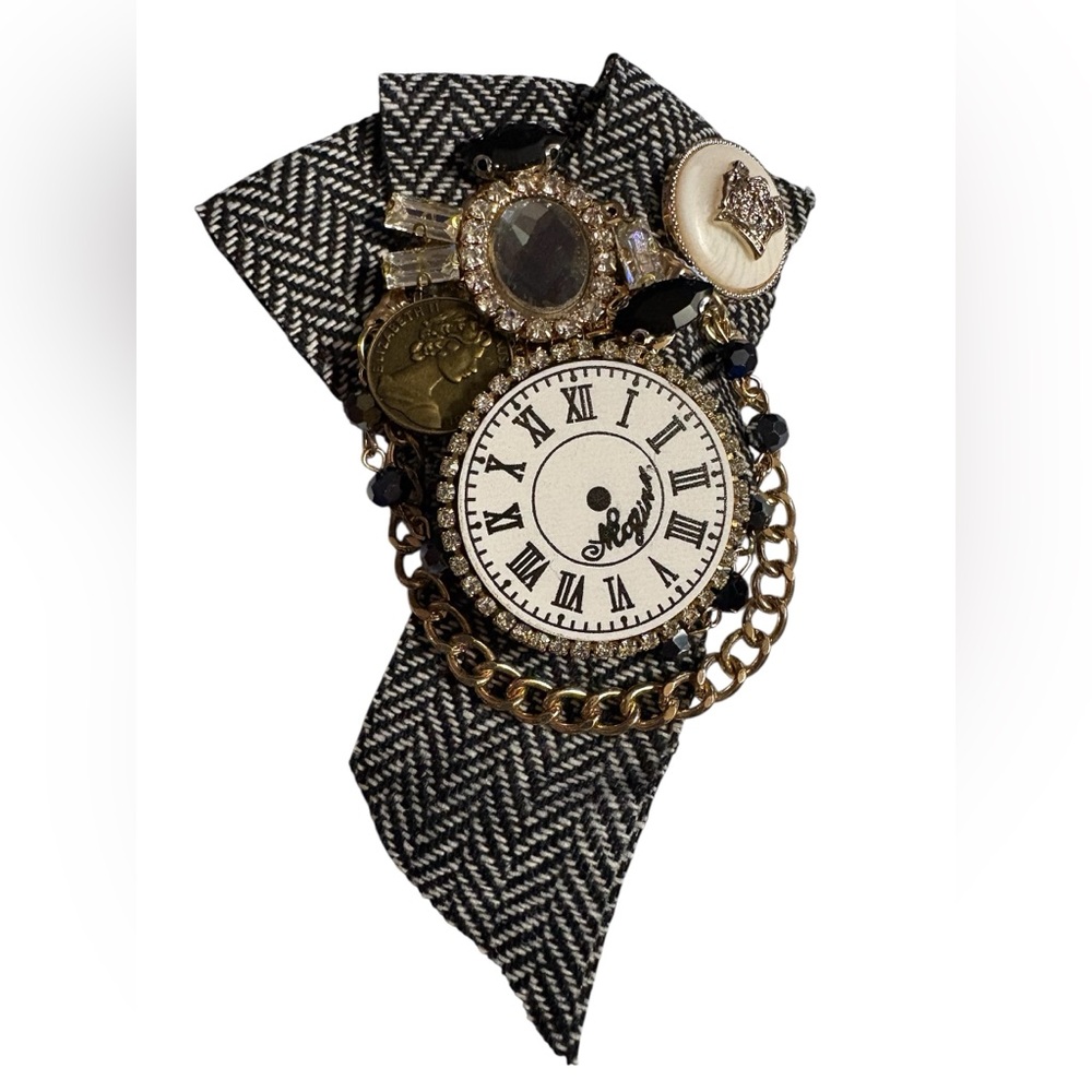 Vintage Style Brooch with Clock and Chain